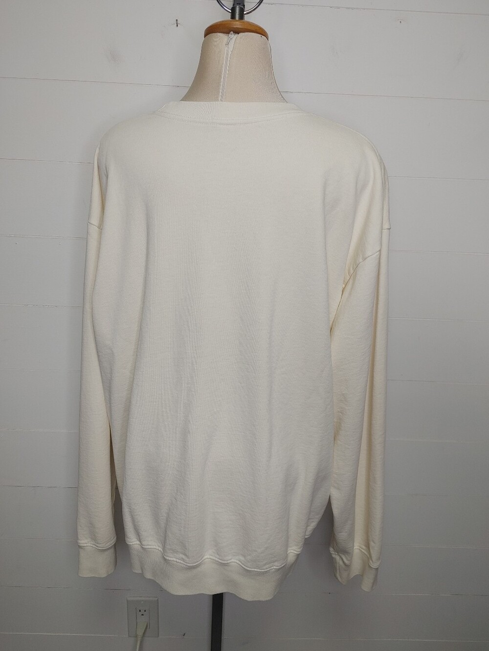 Sporty & Rich Paris Country Club Crew Neck Sweatshirt Size XL - Picture 4 of 10